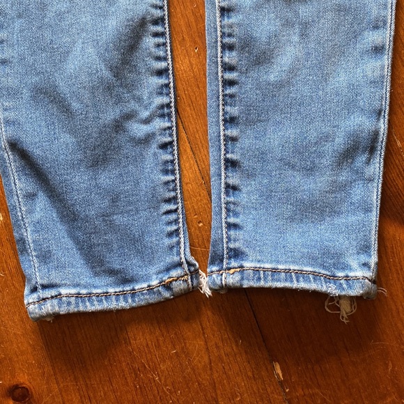 American Eagle Jeans - Picture 6 of 10